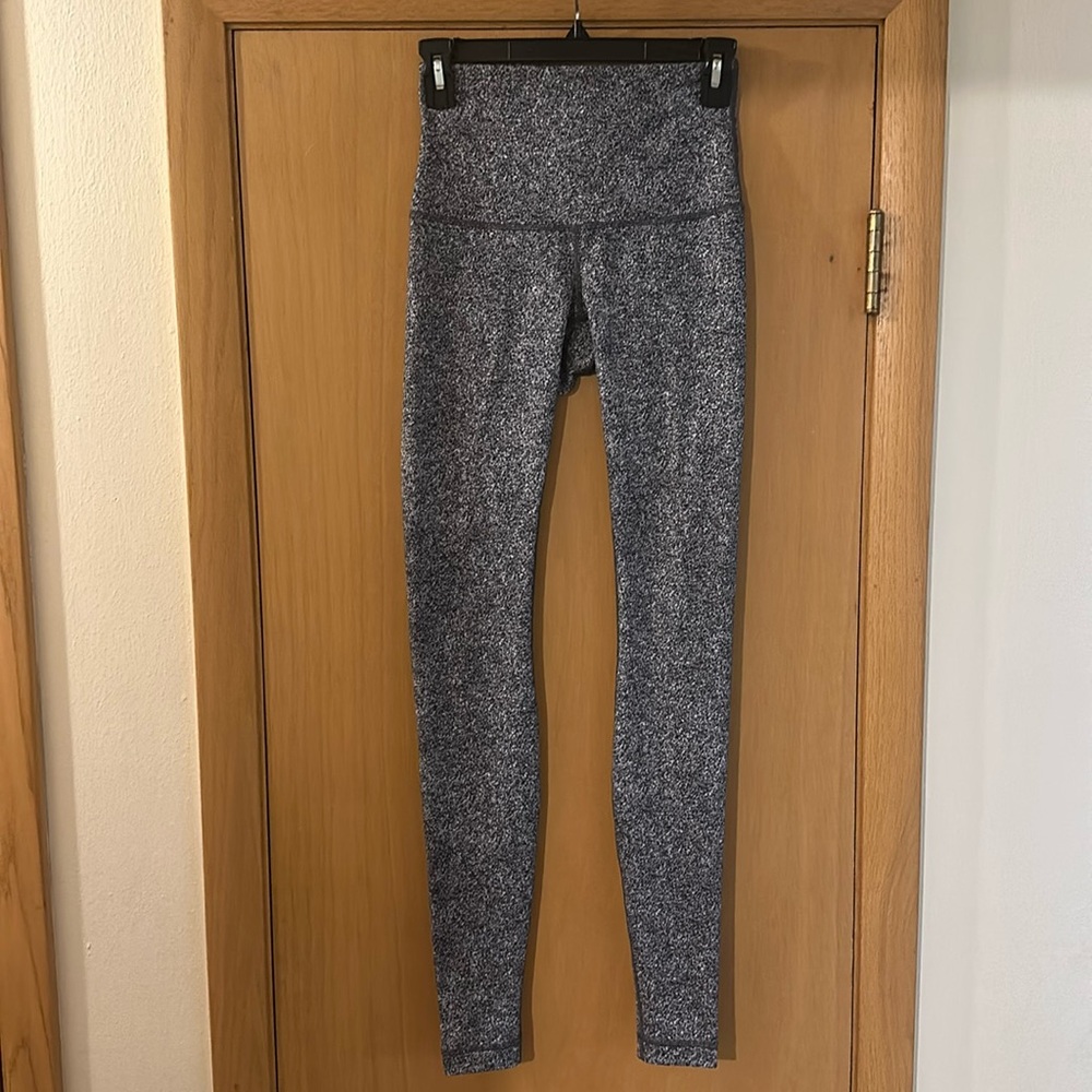 Lululemon Women’s Speckled Printed Leggings Tights Black White Size 4